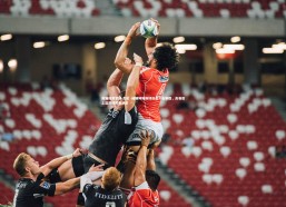 熊猫体育官网-杰伦·威廉姆斯断球反击一击制胜，高难度上篮演绎完美绝杀